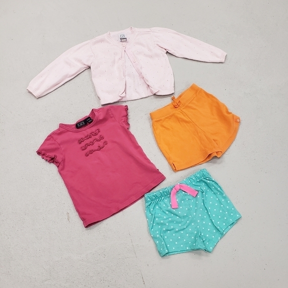 3/$15 Girls size 24M clothing bundle of 4 - Picture 3 of 3